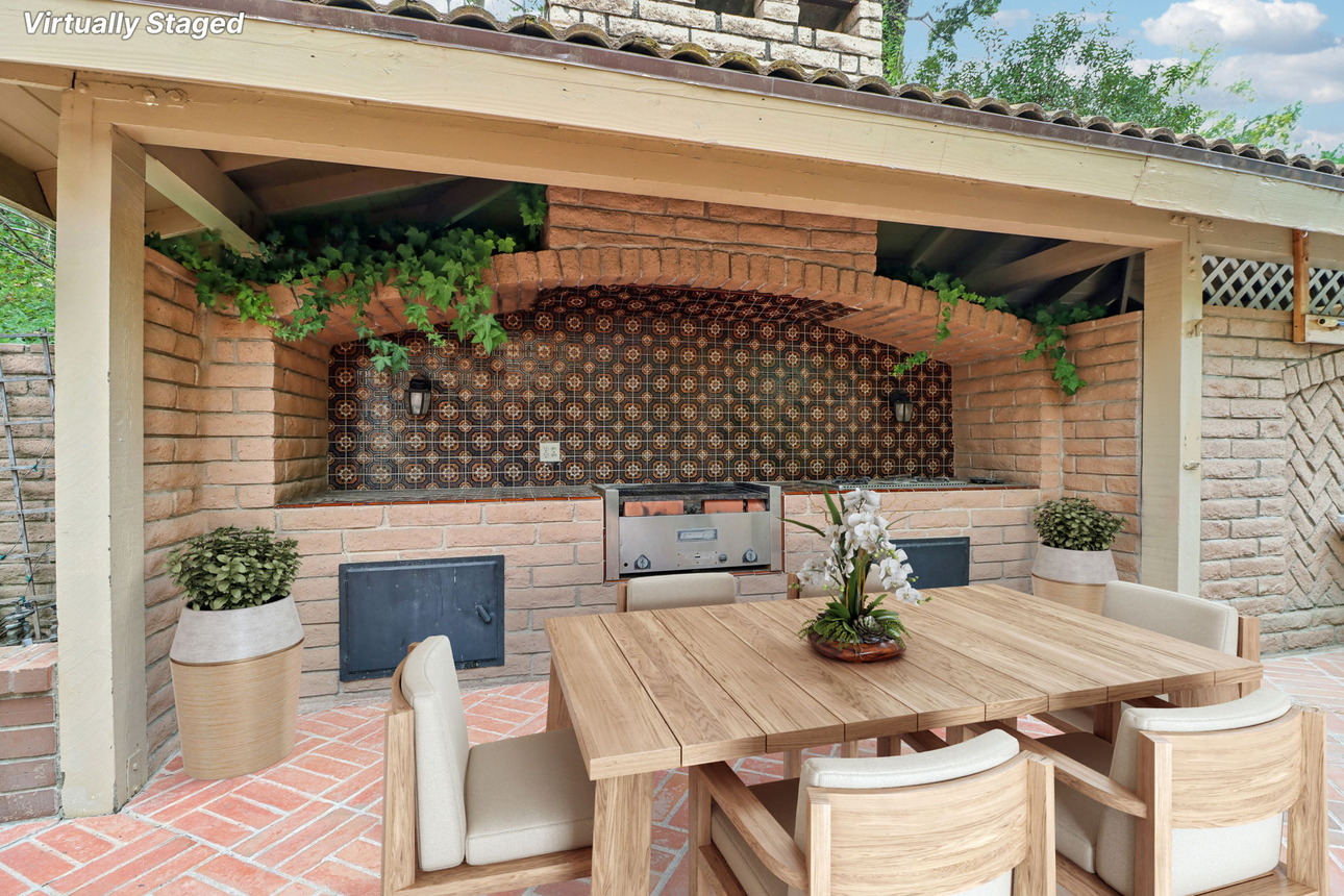 86-web-or-mls-watermark_18022_Lake_Encino_Dr_Lake_Encino_Dr-024_28-010-24_19_35