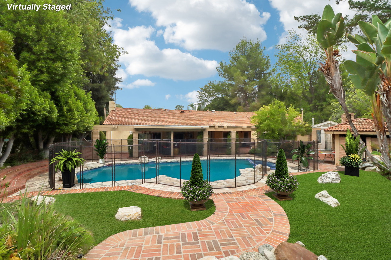 94-web-or-mls-watermark_18022_Lake_Encino_Dr_Lake_Encino_Dr-028_28-010-24_19_23